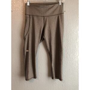 Under Armour Gray Grey Capri Leggings Womens Medium Compression Heatgear Gym